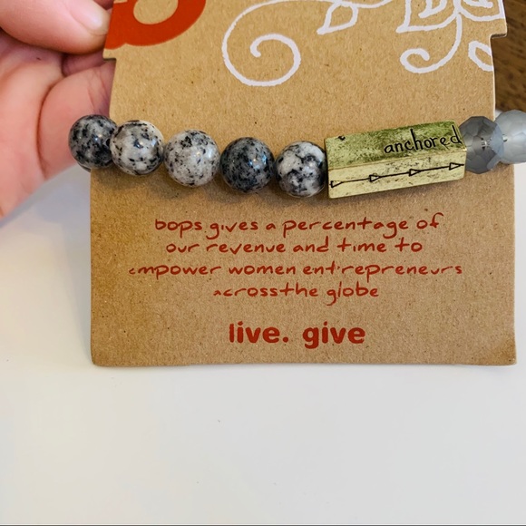 NWT Bops Anchored Crystal and Stone Bracelet - Picture 4 of 4